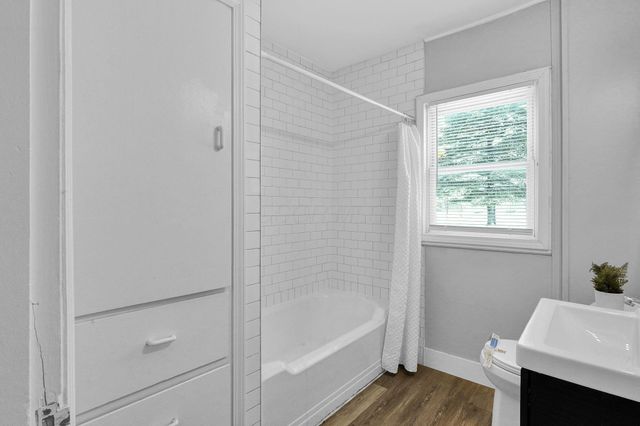 1366 Duxberry Avenue, Columbus, OH 43211