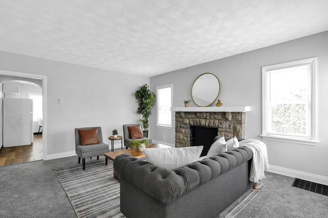 1366 Duxberry Avenue, Columbus, OH 43211