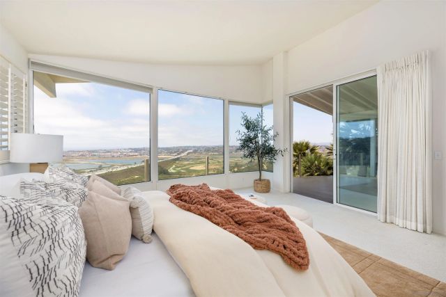 13286 Ocean Vista Rd, San Diego, CA 92130