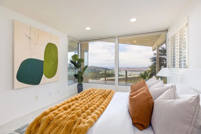13286 Ocean Vista Rd, San Diego, CA 92130