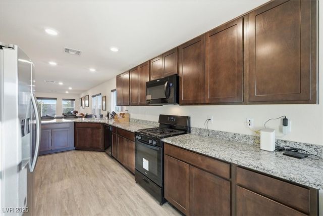 1418 Majestic Pond Avenue, North Las Vegas, NV 89084