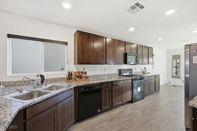 1418 Majestic Pond Avenue, North Las Vegas, NV 89084