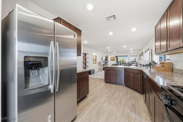 1418 Majestic Pond Avenue, North Las Vegas, NV 89084