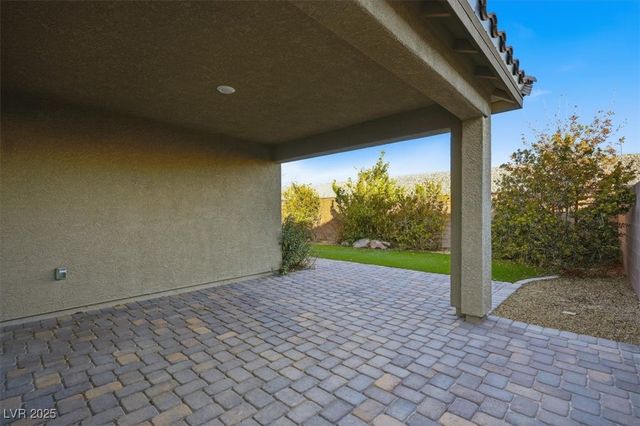 1418 Majestic Pond Avenue, North Las Vegas, NV 89084