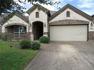 2704 Camden Hill Lane, Pearland, TX 77089