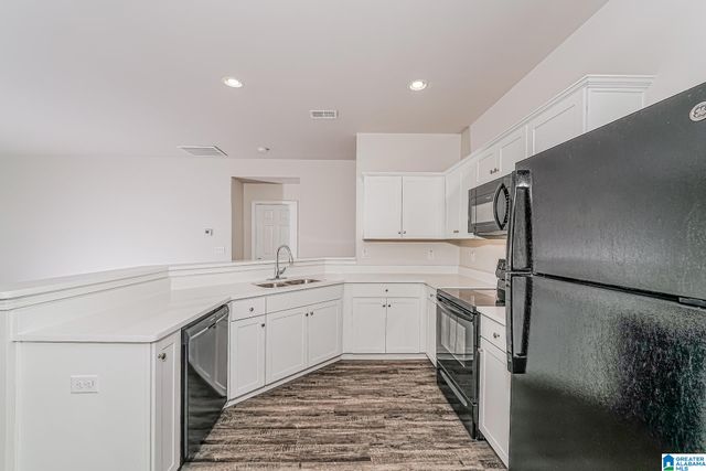 136 HUNTERS COVE, Odenville, AL 35120