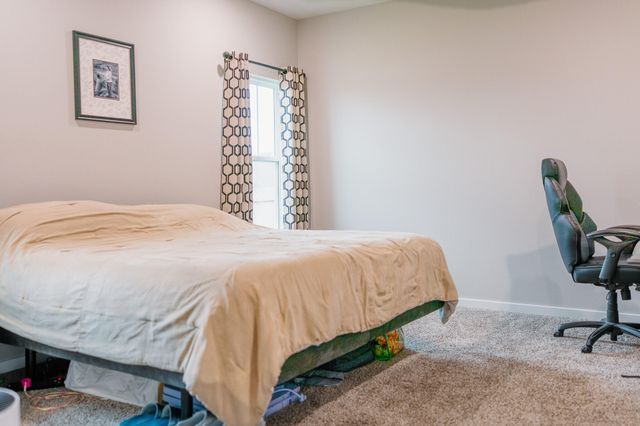 887 S Parkside Circle, Nixa, MO 65714