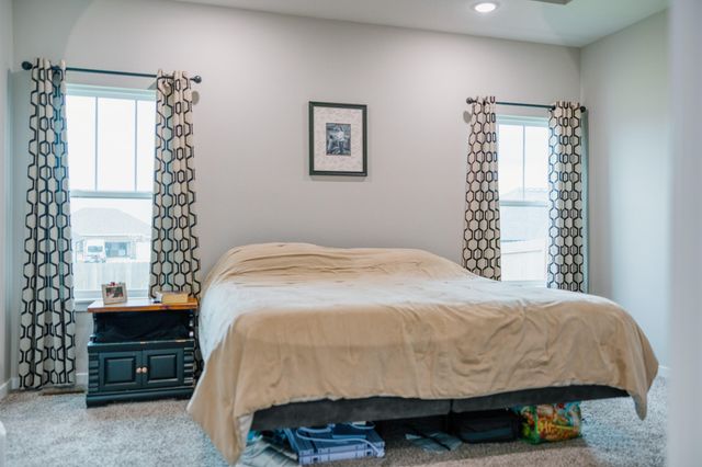 887 S Parkside Circle, Nixa, MO 65714