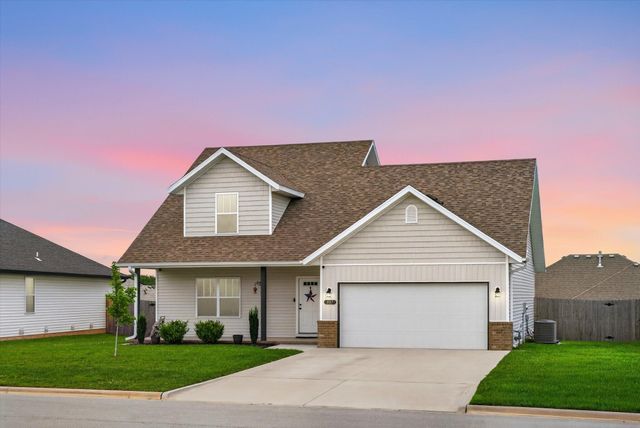 887 S Parkside Circle, Nixa, MO 65714