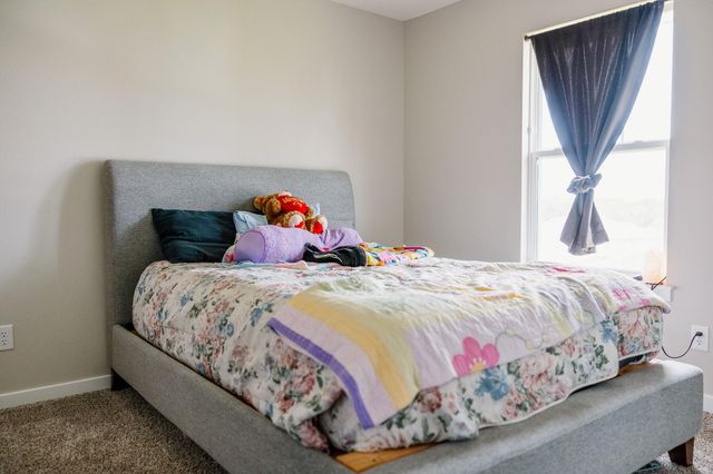 887 S Parkside Circle, Nixa, MO 65714