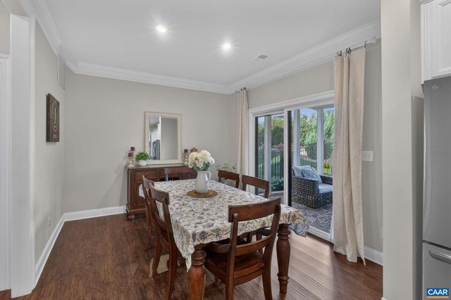 386 CLAIBOURNE RD, Crozet, VA 22932