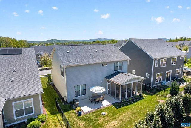386 CLAIBOURNE RD, Crozet, VA 22932