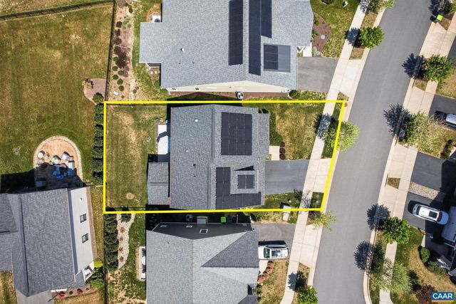 386 CLAIBOURNE RD, Crozet, VA 22932