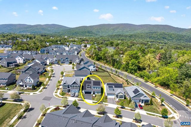386 CLAIBOURNE RD, Crozet, VA 22932