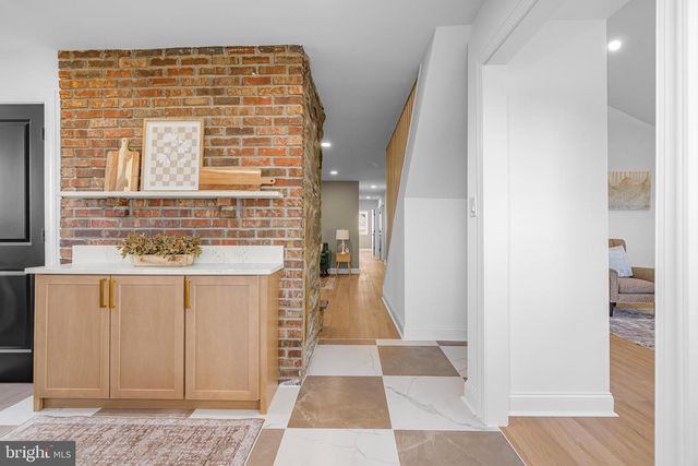 202 E 39TH ST, Wilmington, DE 19802