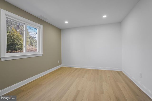 202 E 39TH ST, Wilmington, DE 19802