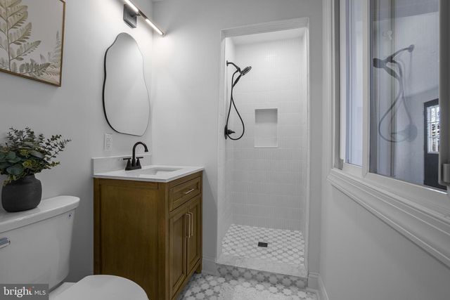 202 E 39TH ST, Wilmington, DE 19802