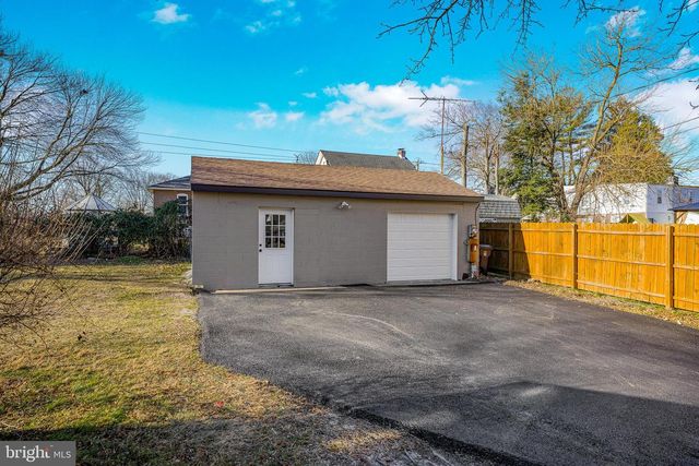 202 E 39TH ST, Wilmington, DE 19802