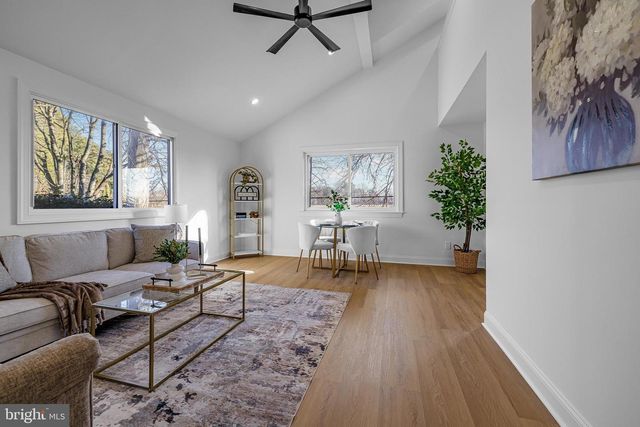 202 E 39TH ST, Wilmington, DE 19802