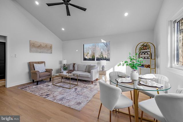 202 E 39TH ST, Wilmington, DE 19802