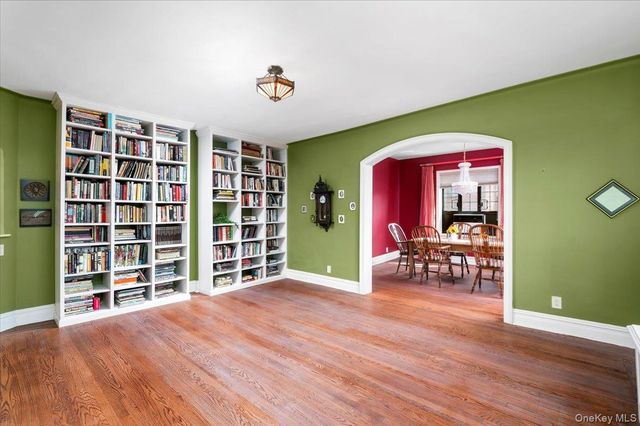 45 Pondfield Road W 4C, Bronxville, NY 10708