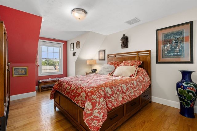 7 Swan Road, Quincy, MA 02169