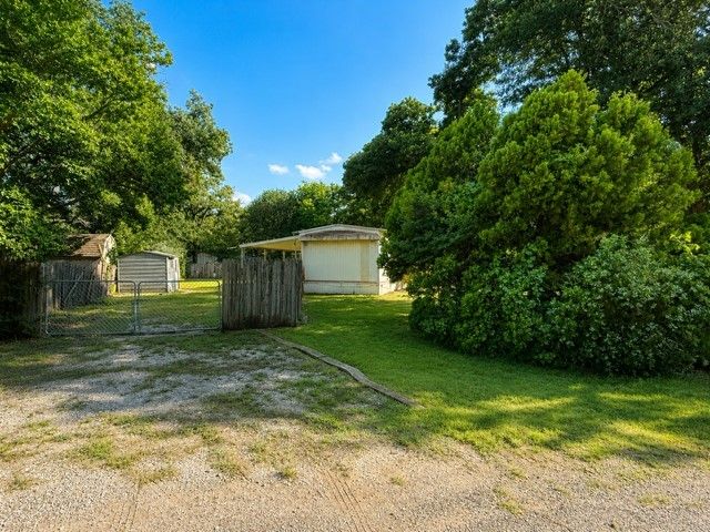 12109 Lunar Lane, Burleson, TX 76028
