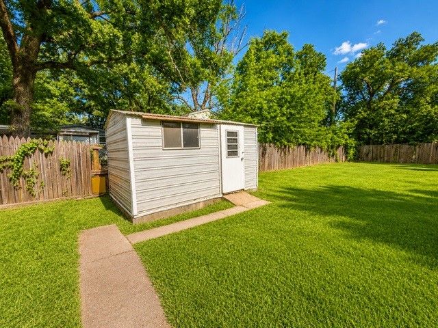 12109 Lunar Lane, Burleson, TX 76028