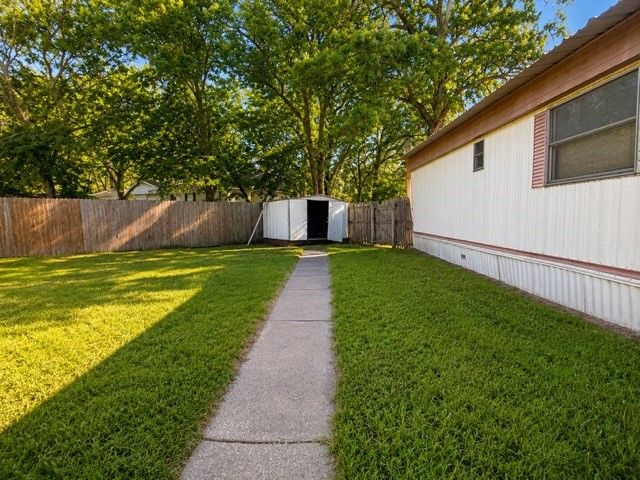 12109 Lunar Lane, Burleson, TX 76028