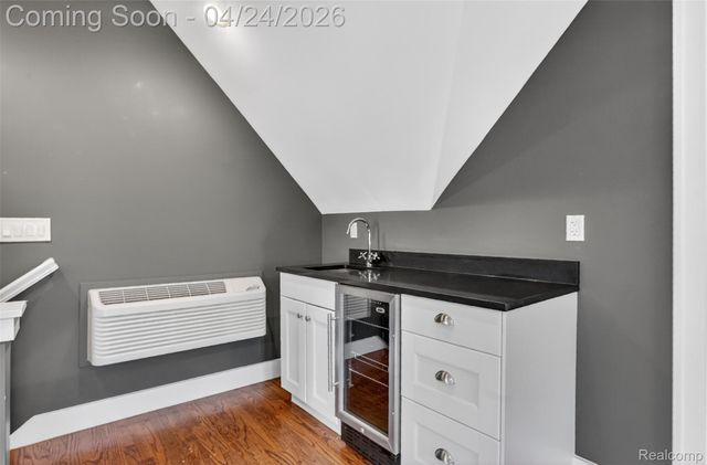 1236 Edgewood Road, Birmingham, MI 48009