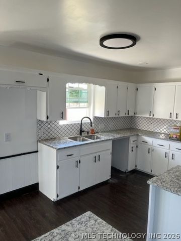 541 E Latimer Place, Tulsa, OK 74106