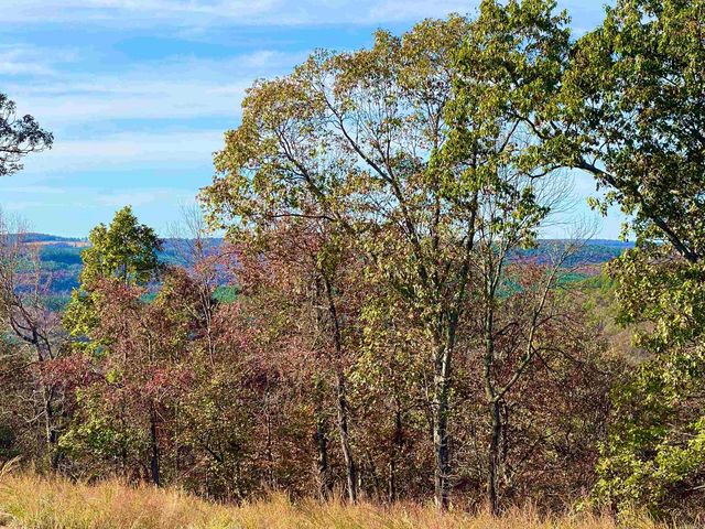 50 Eagle Ridge Dr., Greers Ferry, AR 72067