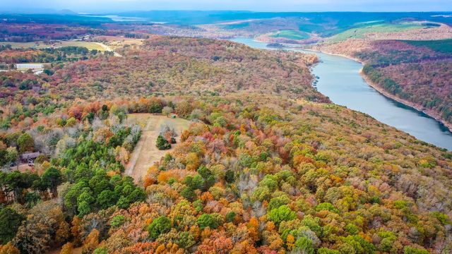 50 Eagle Ridge Dr., Greers Ferry, AR 72067