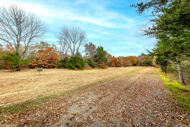 50 Eagle Ridge Dr., Greers Ferry, AR 72067