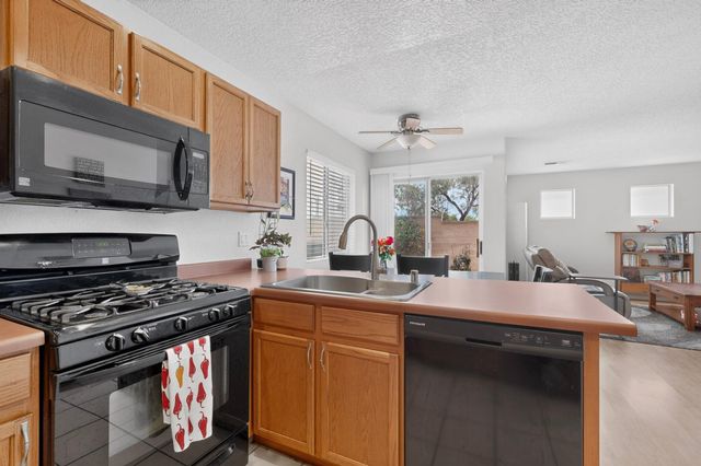 348 Pequin Trail SE, Albuquerque, NM 87123