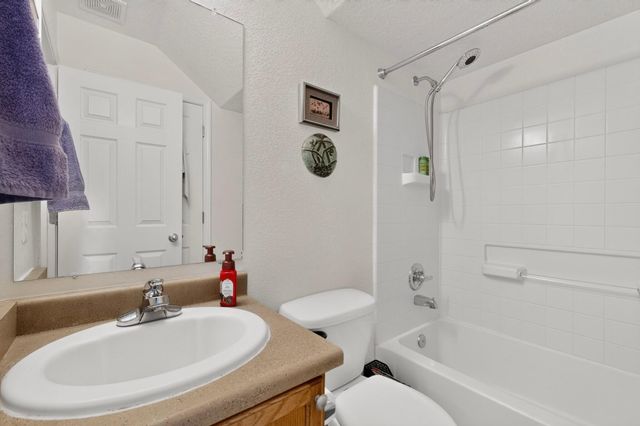 348 Pequin Trail SE, Albuquerque, NM 87123