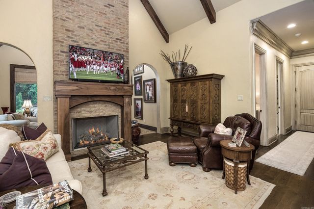 79 Sologne Cir Circle, Little Rock, AR 72223