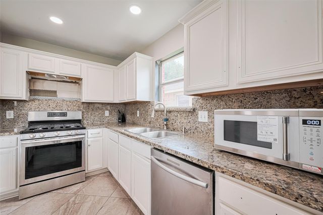 18147 Brightwood Park Lane, Richmond, TX 77407