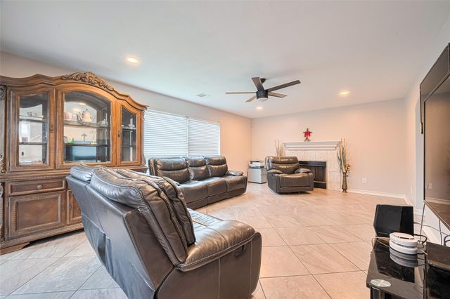 18147 Brightwood Park Lane, Richmond, TX 77407