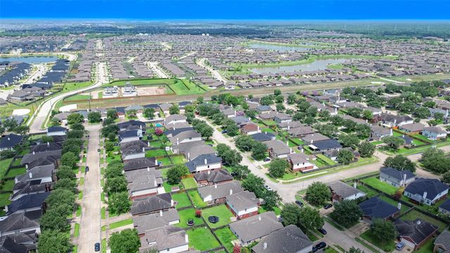 18147 Brightwood Park Lane, Richmond, TX 77407