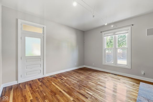 1206 E New York Street, Indianapolis, IN 46202