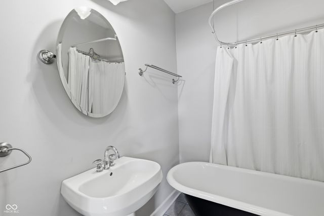 1206 E New York Street, Indianapolis, IN 46202