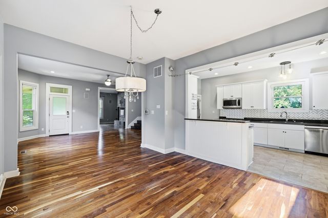 1206 E New York Street, Indianapolis, IN 46202