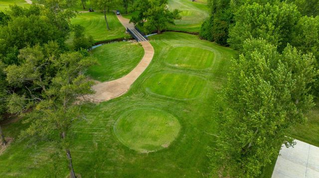 1012 E Summerchase, Derby, KS 67037