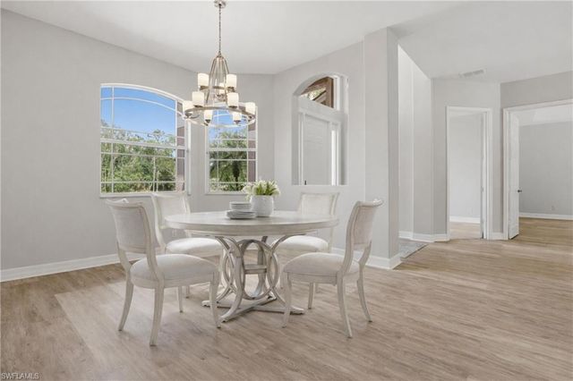 2480 52nd AVE NE, Naples, FL 34120