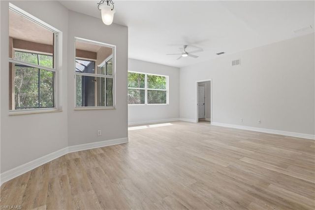 2480 52nd AVE NE, Naples, FL 34120