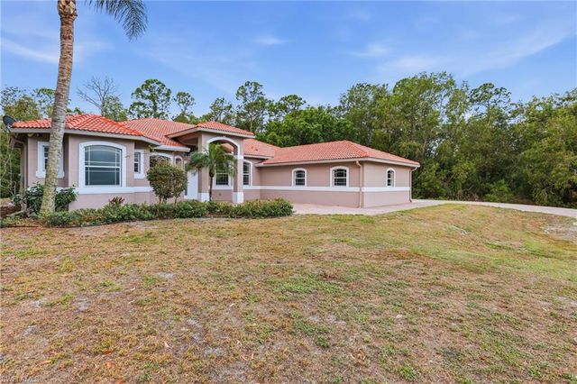 2480 52nd AVE NE, Naples, FL 34120