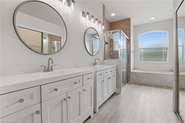 2480 52nd AVE NE, Naples, FL 34120