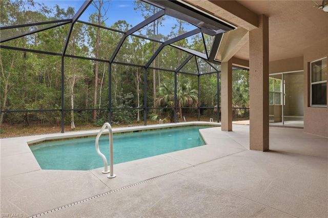 2480 52nd AVE NE, Naples, FL 34120