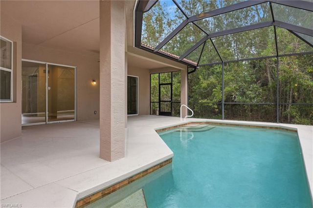 2480 52nd AVE NE, Naples, FL 34120